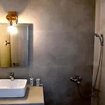 Stone Kythnos شقة فندقية
