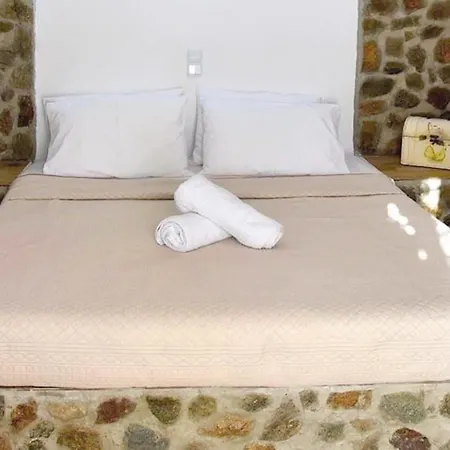 Stone Kythnos 3*