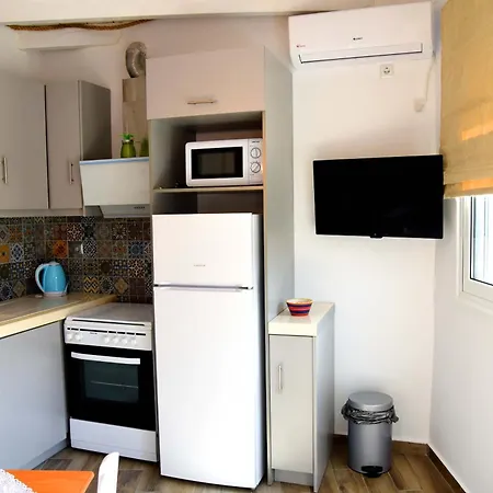 公寓式酒店 Stone Kythnos *