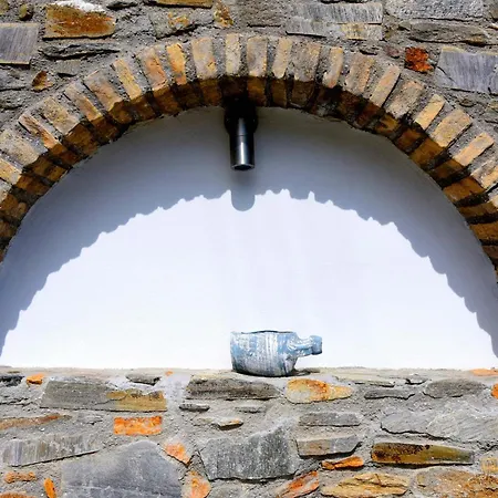Stone Kythnos Kanala