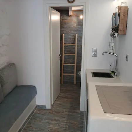 Lägenhetshotell Stone Kythnos