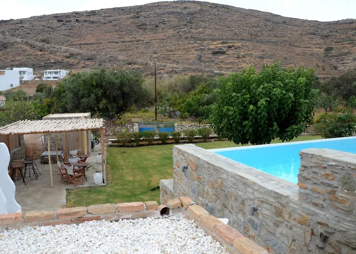 Stone Kythnos 公寓式酒店 Kanala