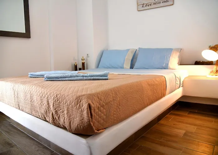 公寓式酒店 Stone Kythnos