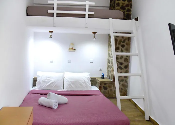 公寓式酒店 Stone Kythnos Kanala