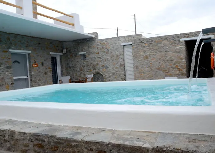 公寓式酒店 Stone Kythnos *